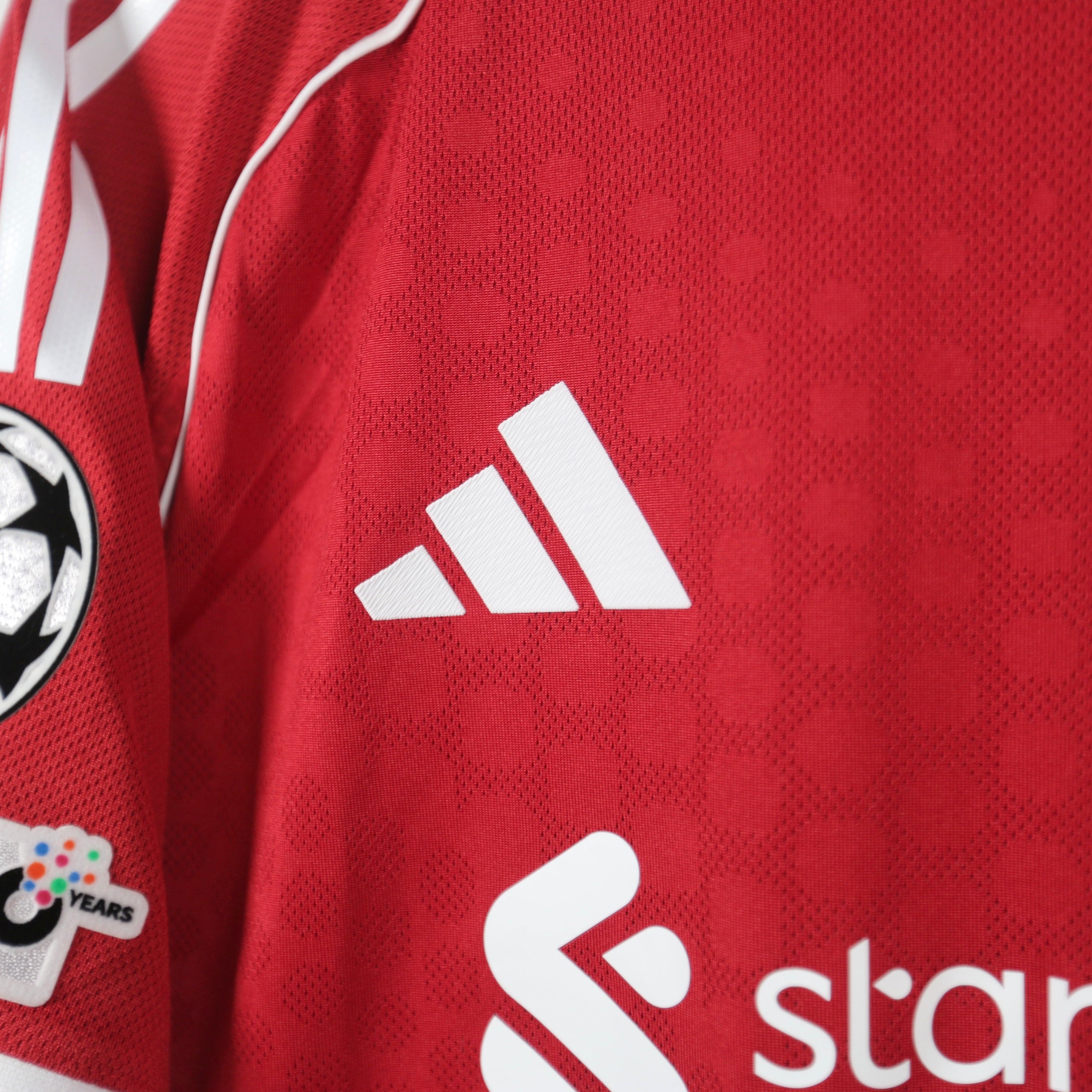 Liverpool 25/26 Home - Virgil van Dijk - Size XL - BNWT - PV