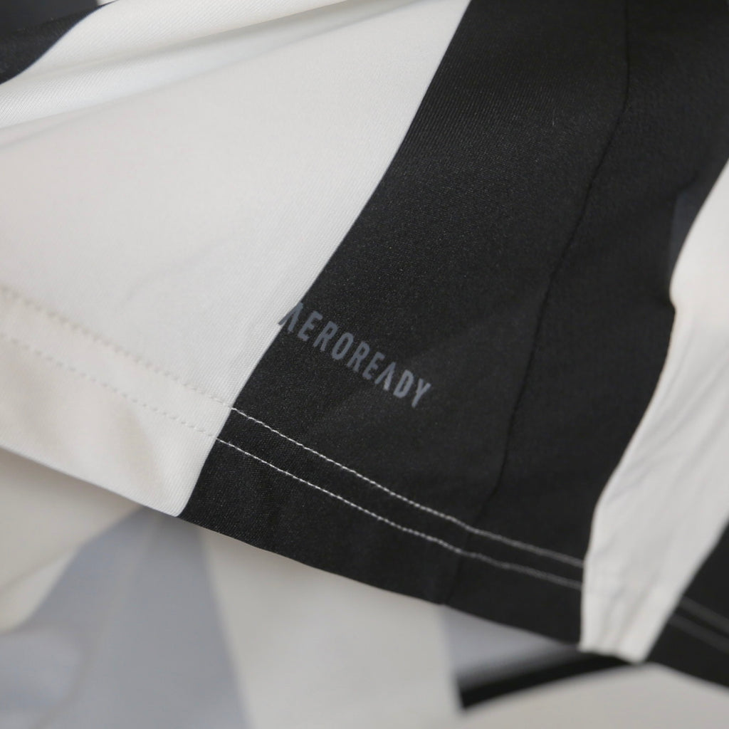Newcastle United 24/25 Home - Size M