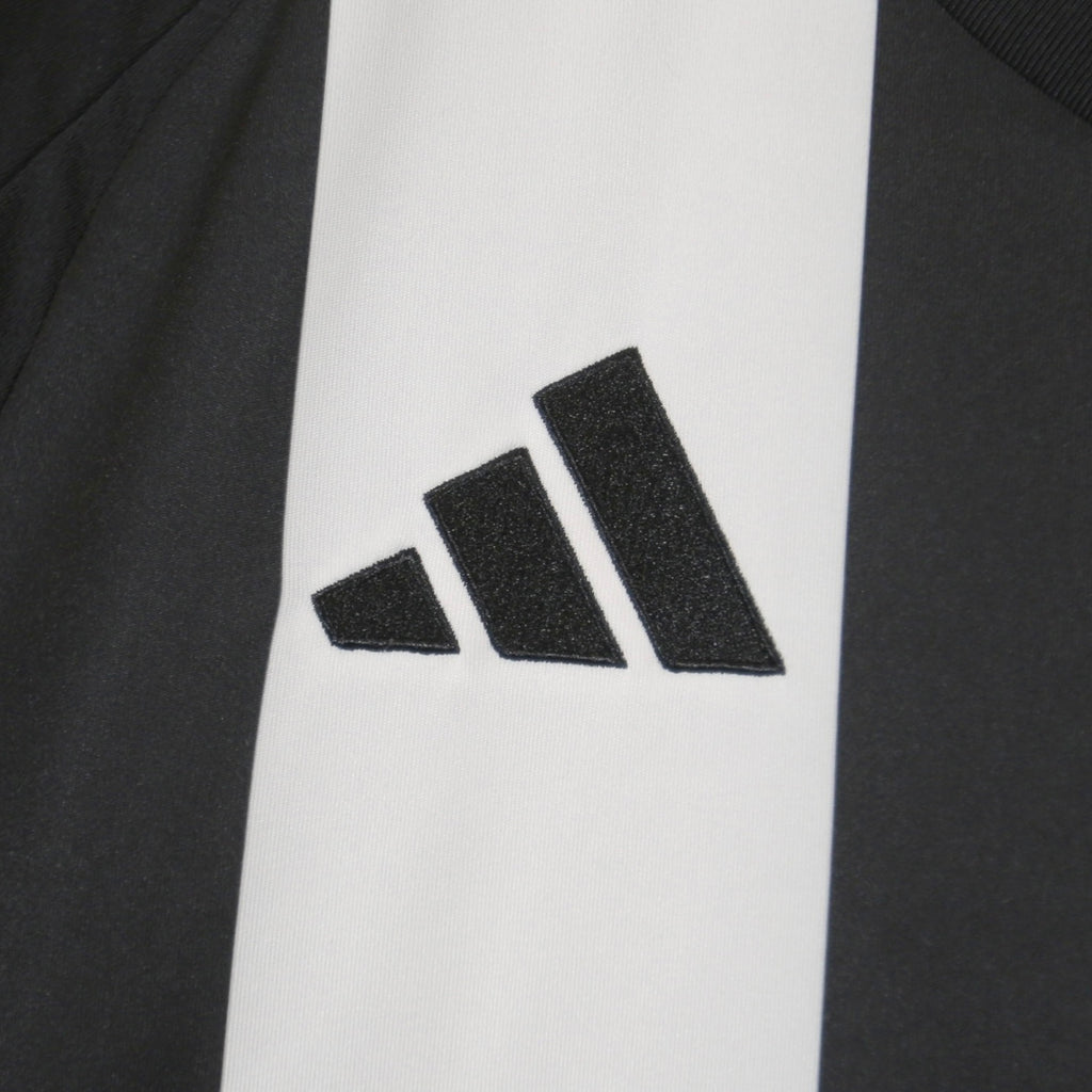 Newcastle United 24/25 Home - Size M