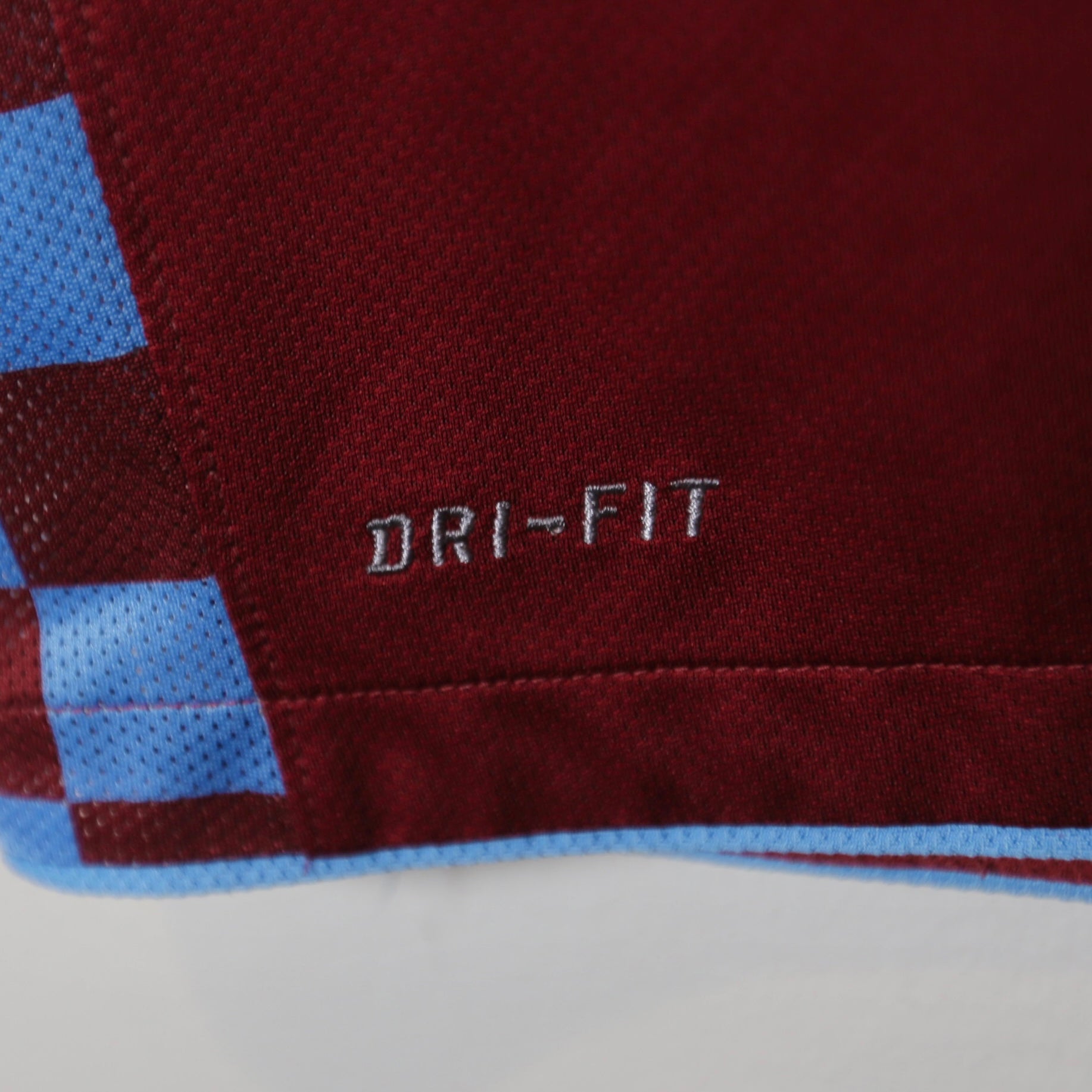 Aston Villa 10/11 Home - Robert Pires - Size M - Authentic Nike