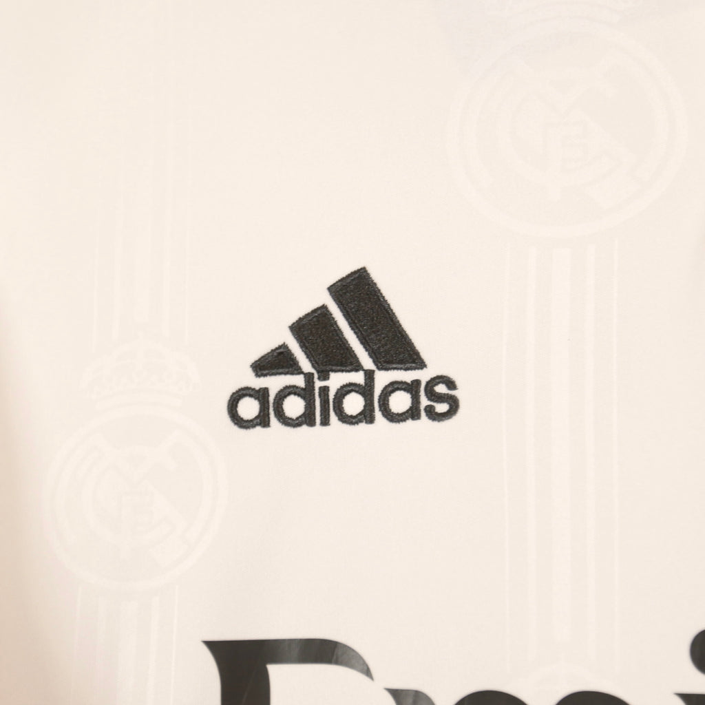 Real Madrid 22/23 Home -  Luka Modric - Size M - Authentic Adidas