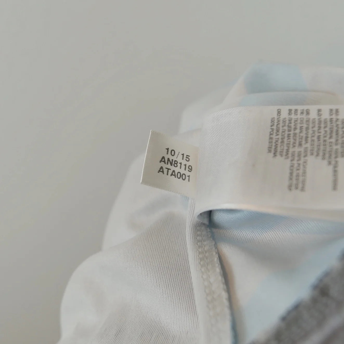 Fenerbahce 15/16 Away - Van Persie - Size M - Authentic Adidas