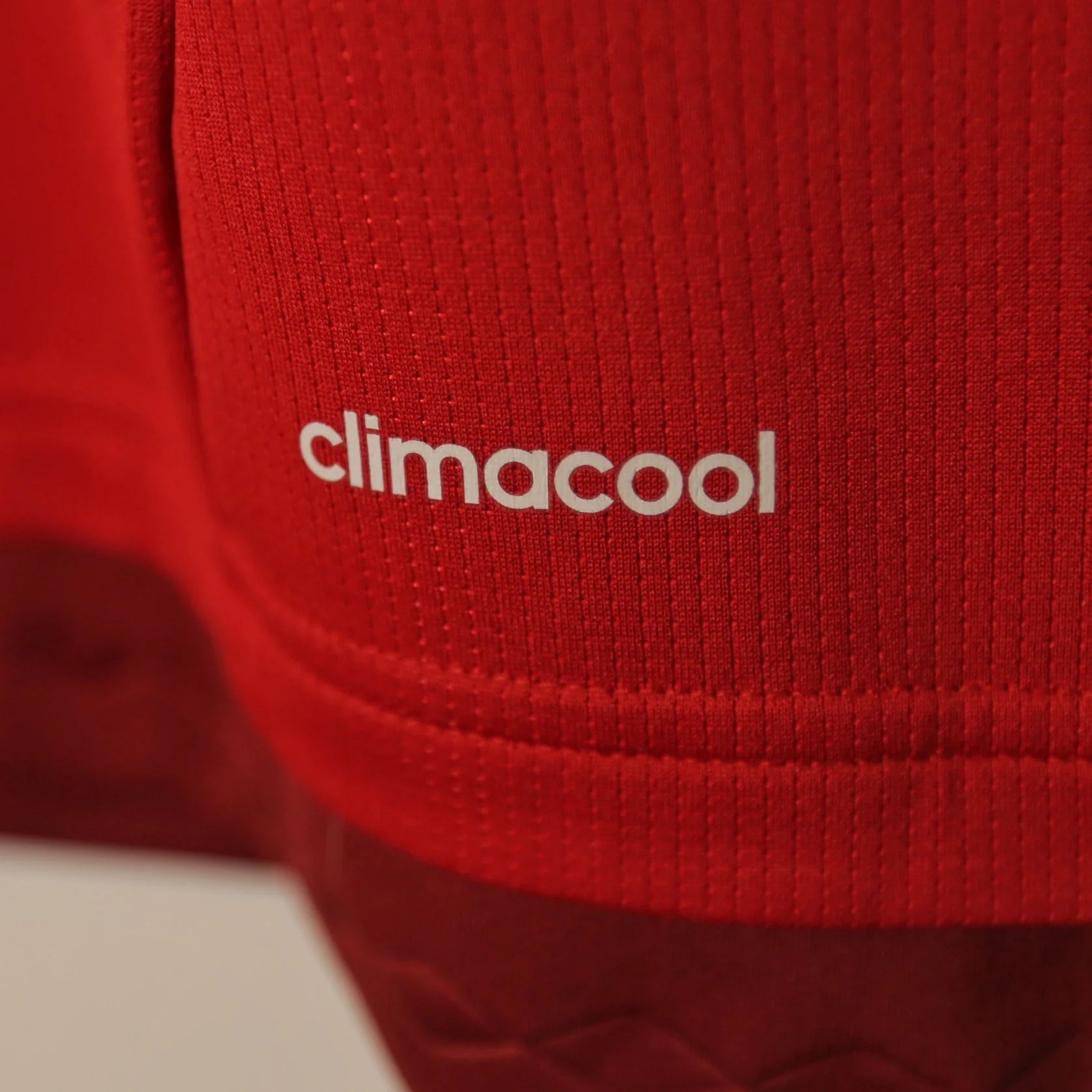 Bayern Munich 15/16 Home - Robben - Size M - Authentic Adidas