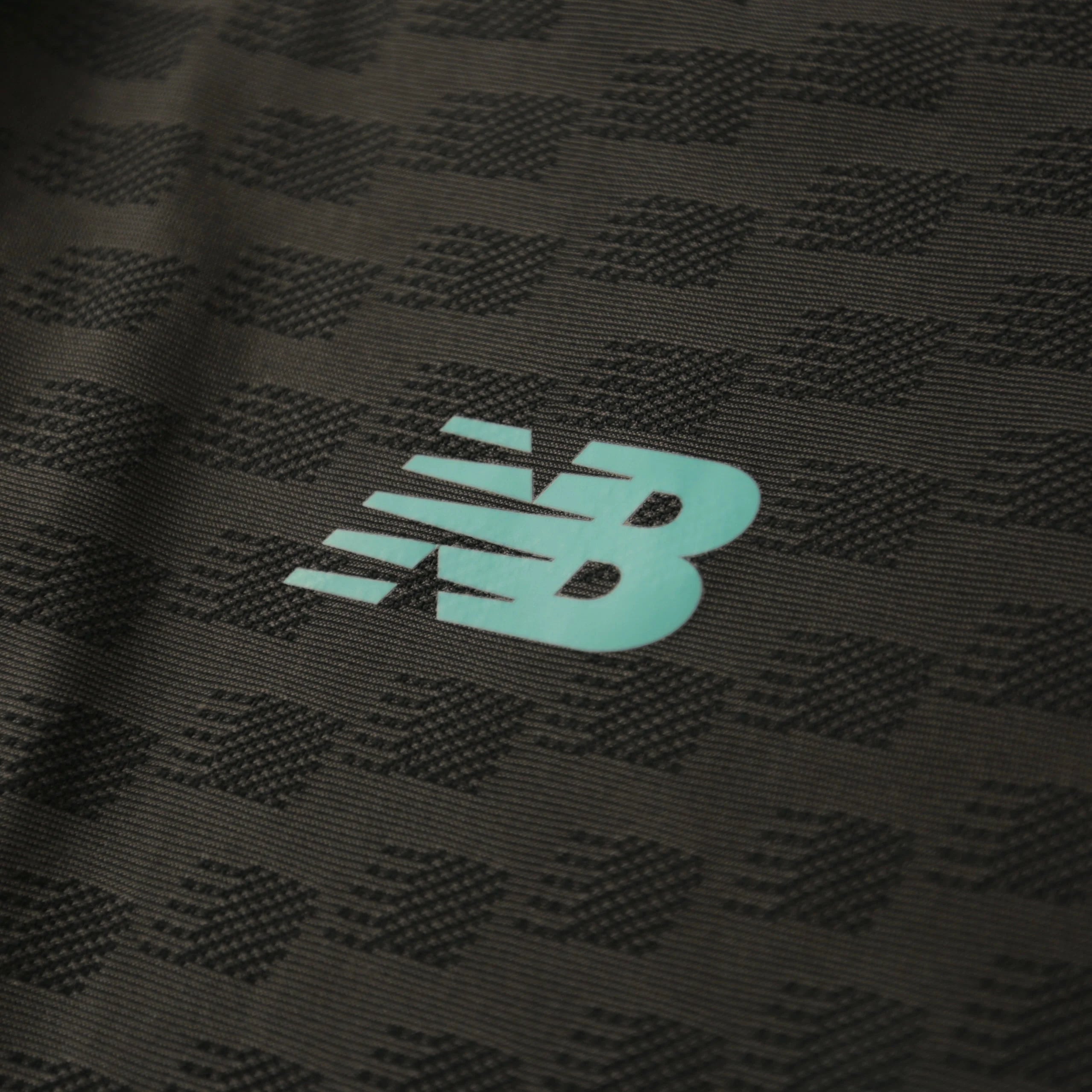 Liverpool 19/20 Prematch - Size Men M - Authentic New Balance