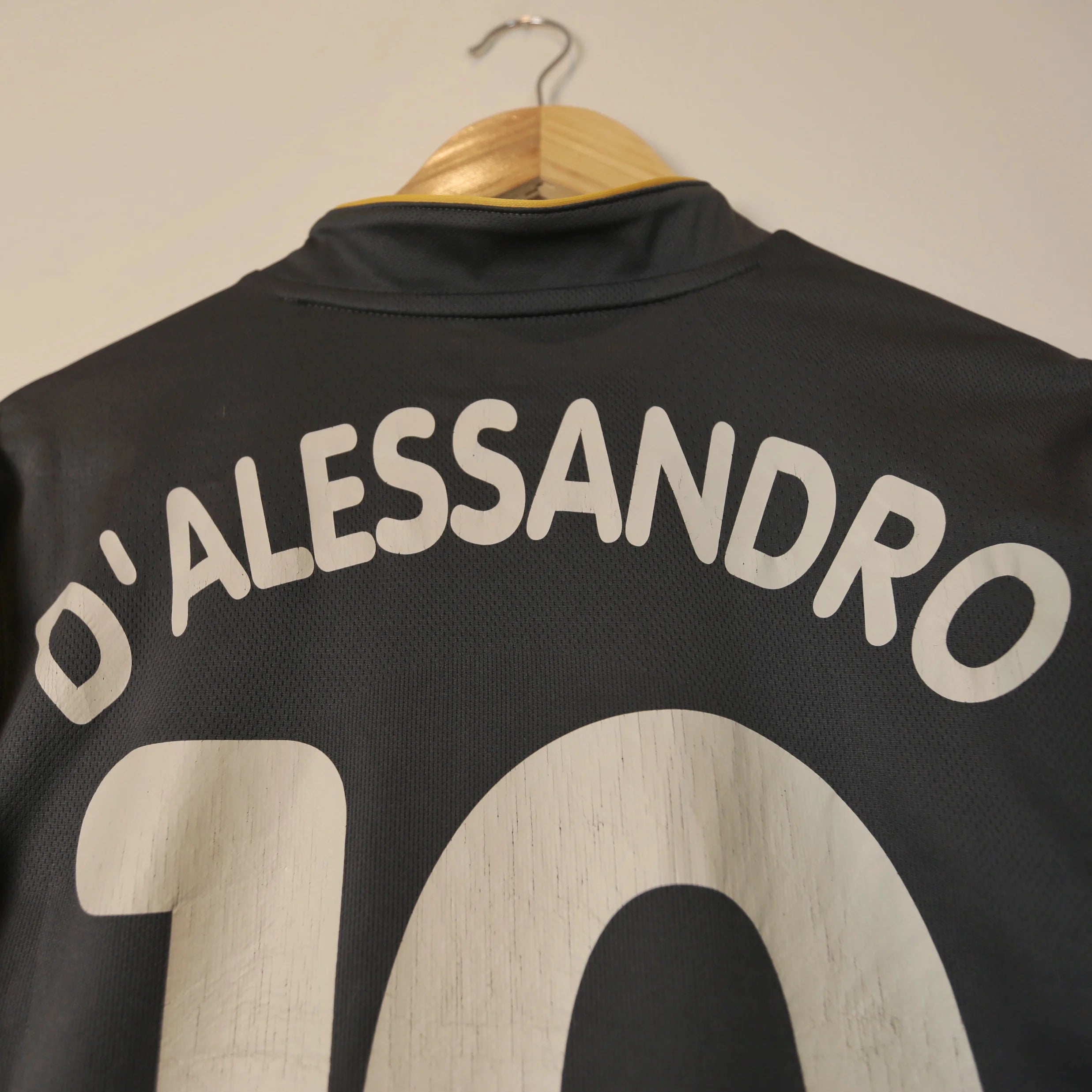 Wolfsburg 03/04 Away - Andrés D'alessandro - Size L - Authentic Puma